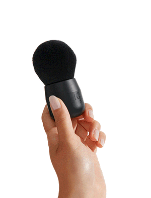 Self Tan Powder Brush With Vegan Friendly Soft Bristles for a Flawless Glow